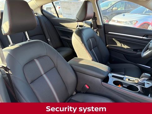 New 2025 Nissan Altima 2.5 SR image 36