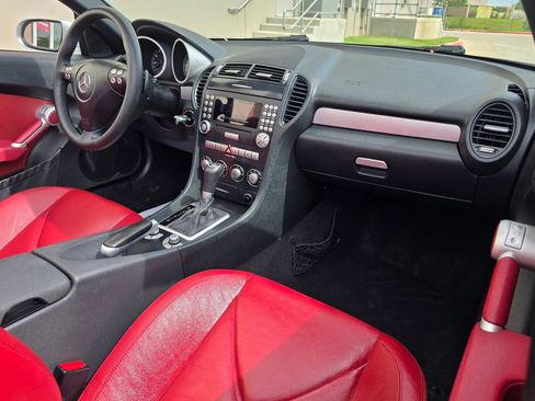 Used 2008 Mercedes-Benz SLK 350 image 28