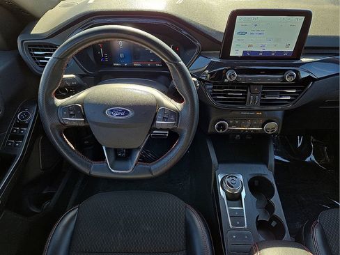 Used 2024 Ford Escape ST-Line image 18