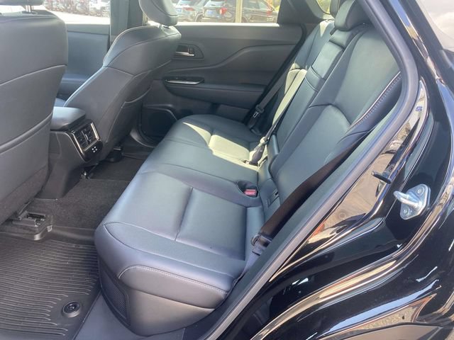 Used 2025 Toyota Crown Signia AWD/4WD image 9