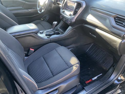 Used 2018 GMC Acadia SLE w/ Driver Alert Package I image 10