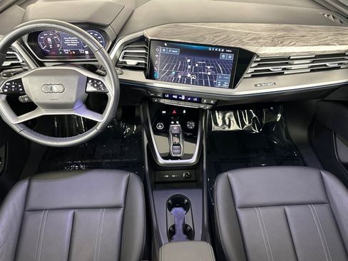 Used 2024 Audi Q4 e-tron Premium Plus image 12