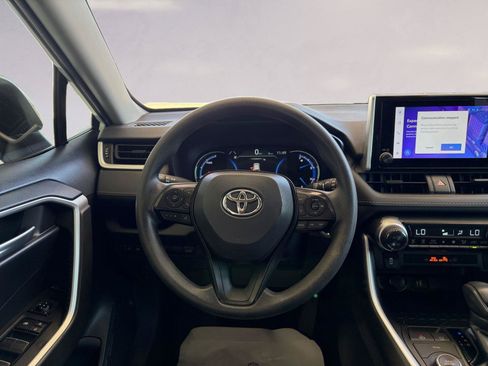 Used 2023 Toyota RAV4 XLE w/ Convenience Package AWD/4WD image 12