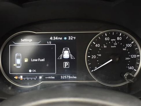 Used 2024 Nissan Versa SV image 25