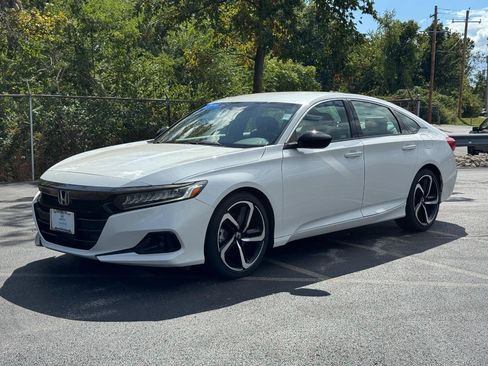 Certified 2022 Honda Accord Sport image 8