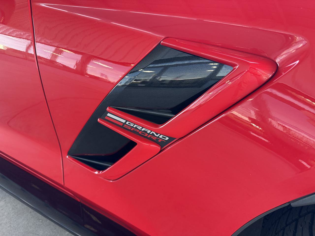 Used 2017 Chevrolet Corvette Grand Sport RWD image 6