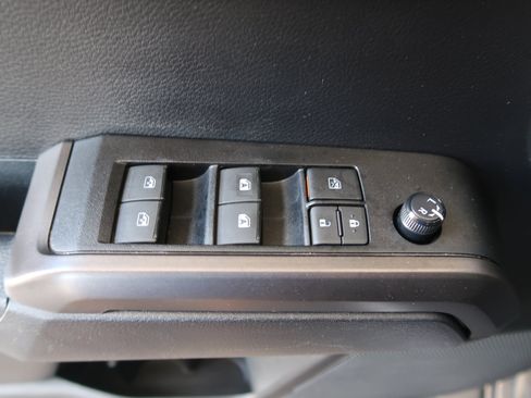 Used 2021 Toyota Tacoma TRD Sport w/ Technology Package RWD image 18