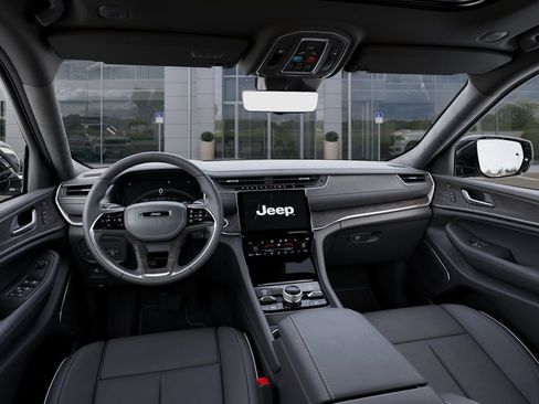 New 2025 Jeep Grand Cherokee L Overland w/ Luxury Tech Group IV AWD/4WD image 14