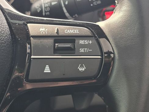 Used 2025 Honda Pilot Touring image 34