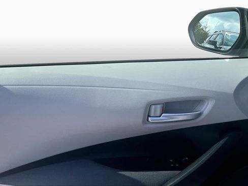 Used 2021 Toyota Corolla LE w/ Carpet Mat Package (TMS) FWD image 21