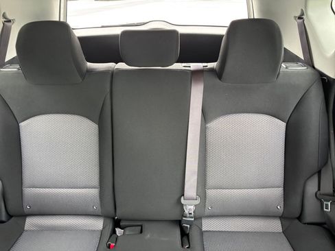 Used 2025 Kia Soul LX w/ LX Technology Package FWD image 36