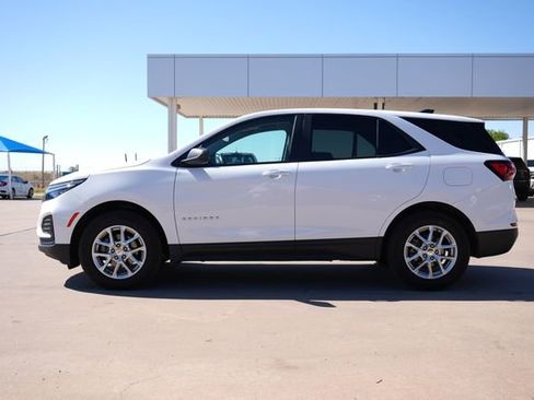 Used 2024 Chevrolet Equinox LS w/ LS Convenience Package AWD/4WD image 7