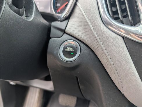 Used 2020 Chevrolet Equinox Premier image 21