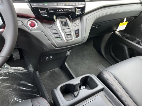 New 2026 Honda Odyssey Sport-L image 11
