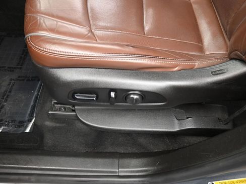 Used 2018 Buick Enclave Avenir w/ Avenir Technology Package image 16