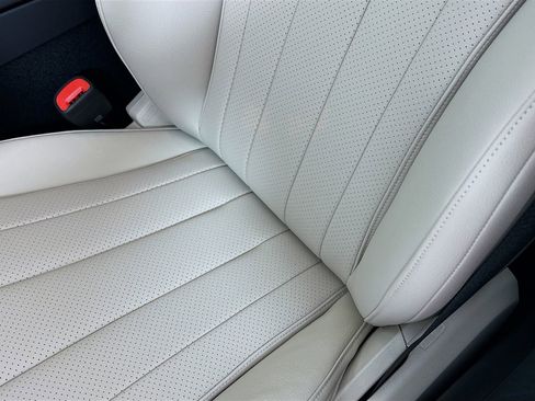 New 2026 Mercedes-Benz E 350 Sedan image 21