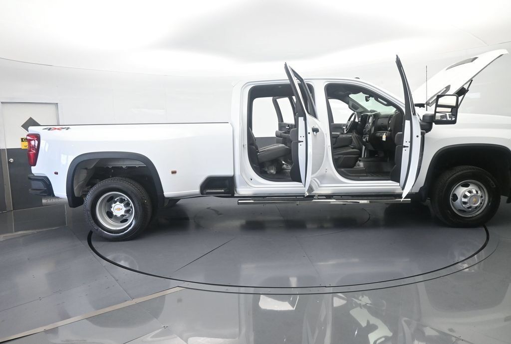 Used 2026 Chevrolet Silverado 3500 W/T AWD/4WD image 69