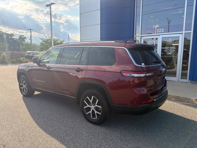 Used 2023 Jeep Grand Cherokee L Limited AWD/4WD image 6