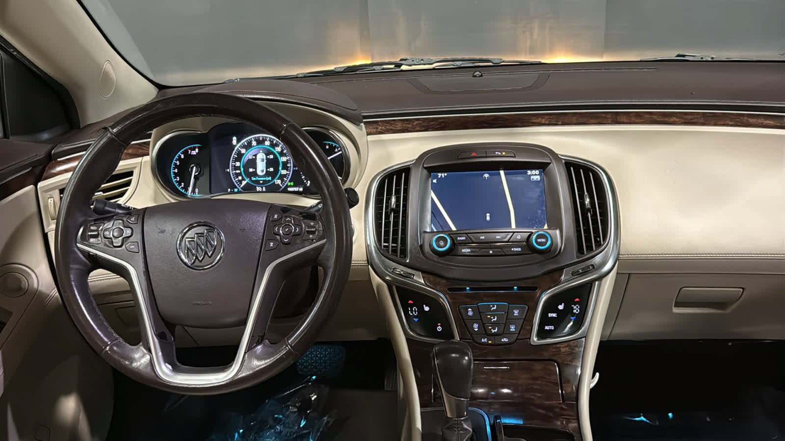 Used 2015 Buick LaCrosse Leather FWD image 24