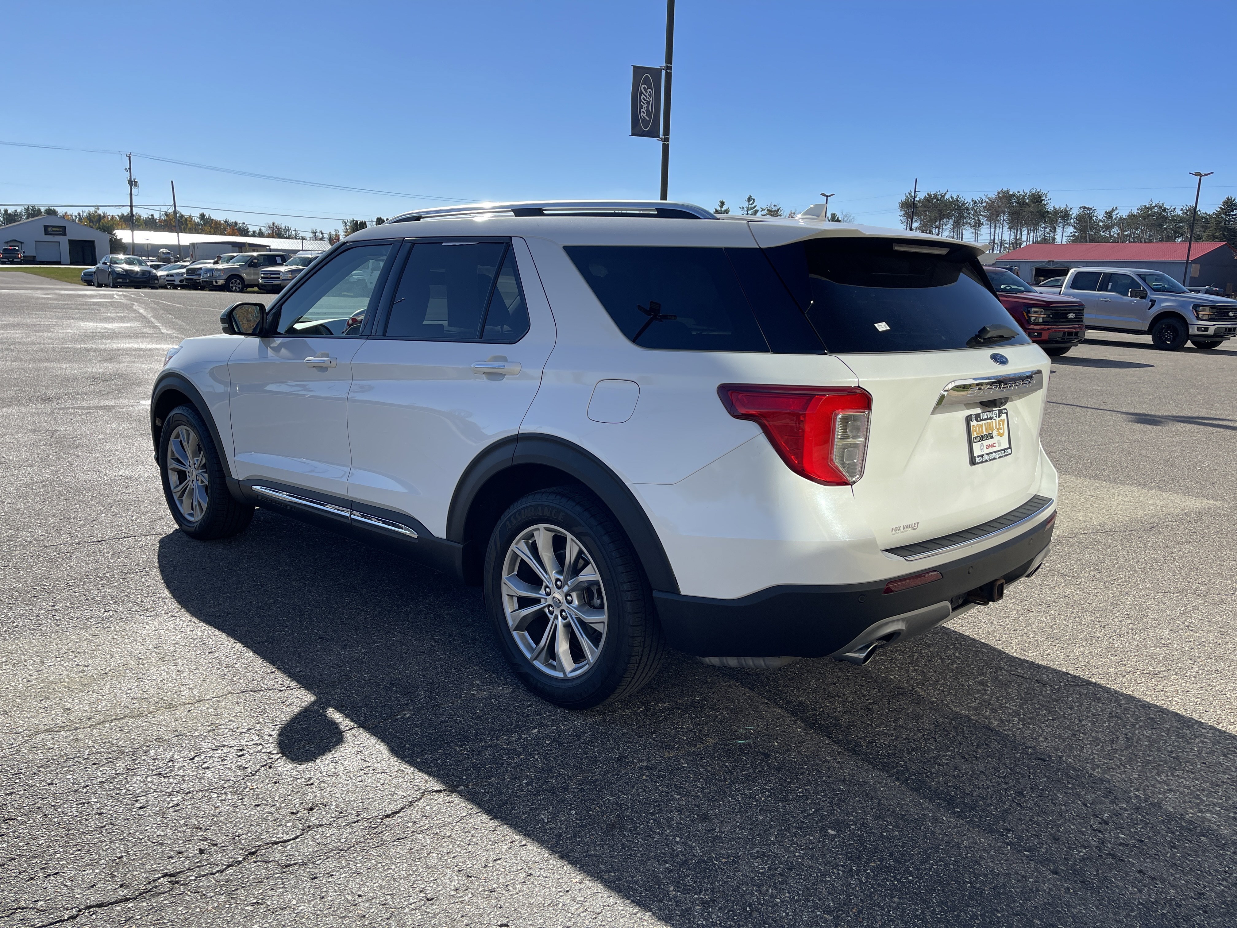 Used 2021 Ford Explorer Limited w/ Equipment Group 301A AWD/4WD image 6