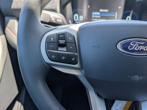 New 2026 Ford Explorer Active AWD/4WD image 19