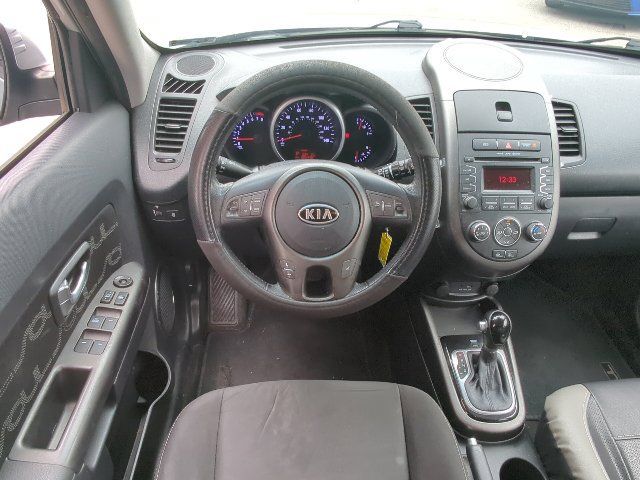 Used 2012 Kia Soul + FWD image 7