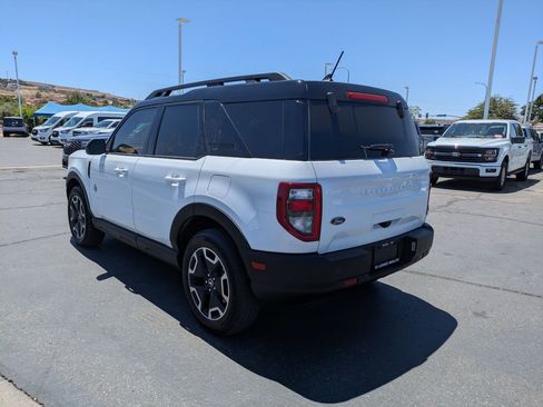 Used 2024 Ford Bronco Sport Outer Banks w/ Tech Package AWD/4WD image 7