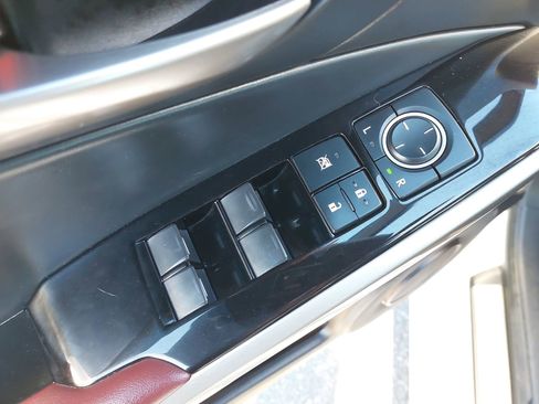 Used 2020 Lexus IS 300 image 27