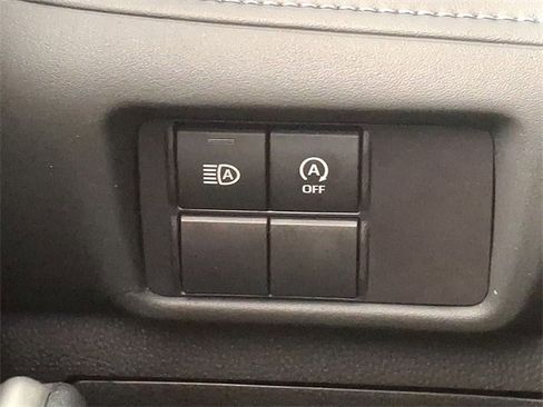 Used 2023 Toyota Highlander L image 23