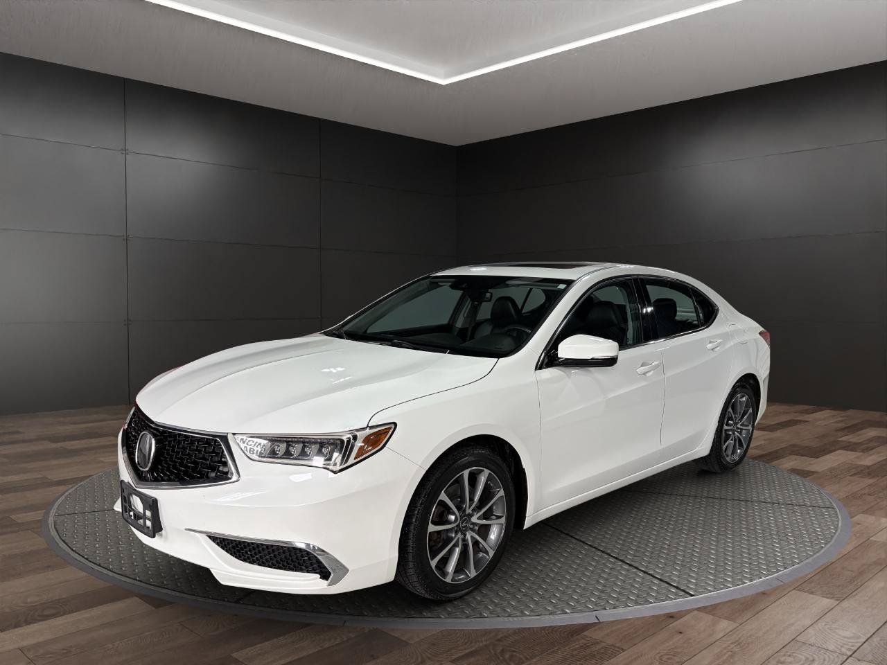 Used 2018 Acura TLX V6 SH-AWD image 4