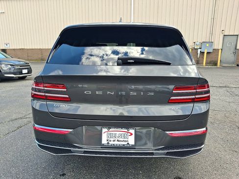 Used 2025 Genesis GV80 2.5T Standard AWD/4WD image 15