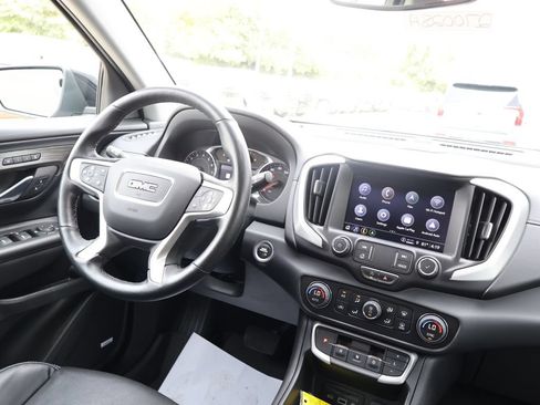 Used 2023 GMC Terrain SLT w/ Infotainment Package II AWD/4WD image 27