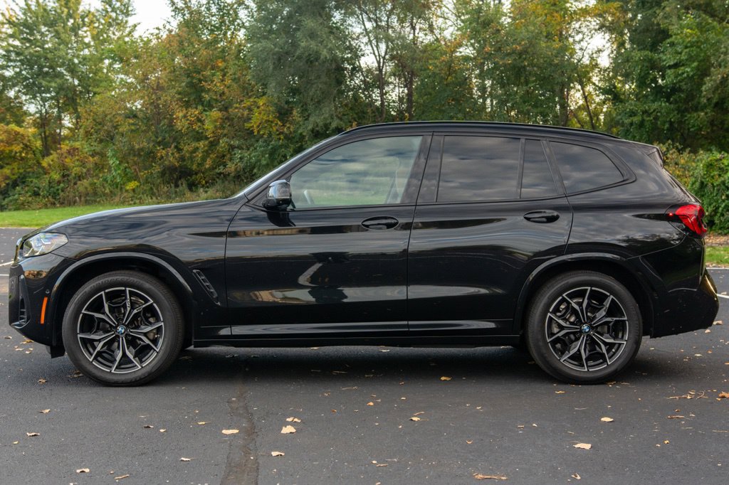Certified 2024 BMW X3 xDrive30i w/ Premium Package AWD/4WD image 4