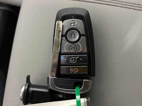 New 2026 Ford Explorer Active w/ Active Comfort Package RWD image 33