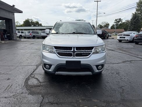 Used 2012 Dodge Journey SXT w/ Popular Equipment Group FWD image 8