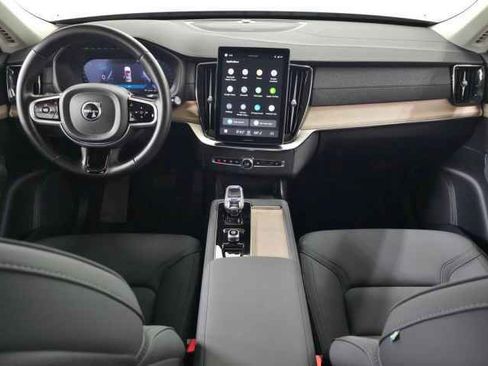 Certified 2026 Volvo XC90 B6 Plus AWD/4WD image 16