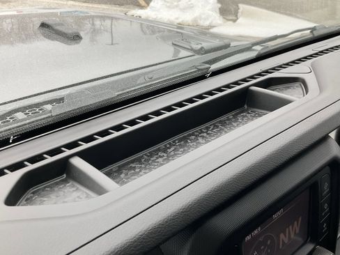 Used 2021 Jeep Gladiator Sport w/ Trailer Tow Package image 12