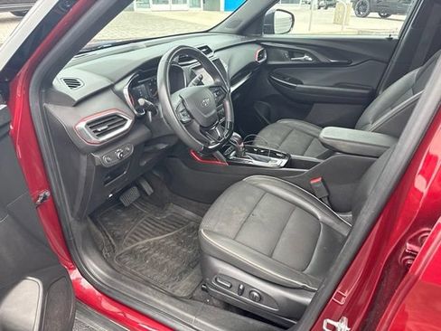 Used 2023 Chevrolet TrailBlazer RS FWD image 13