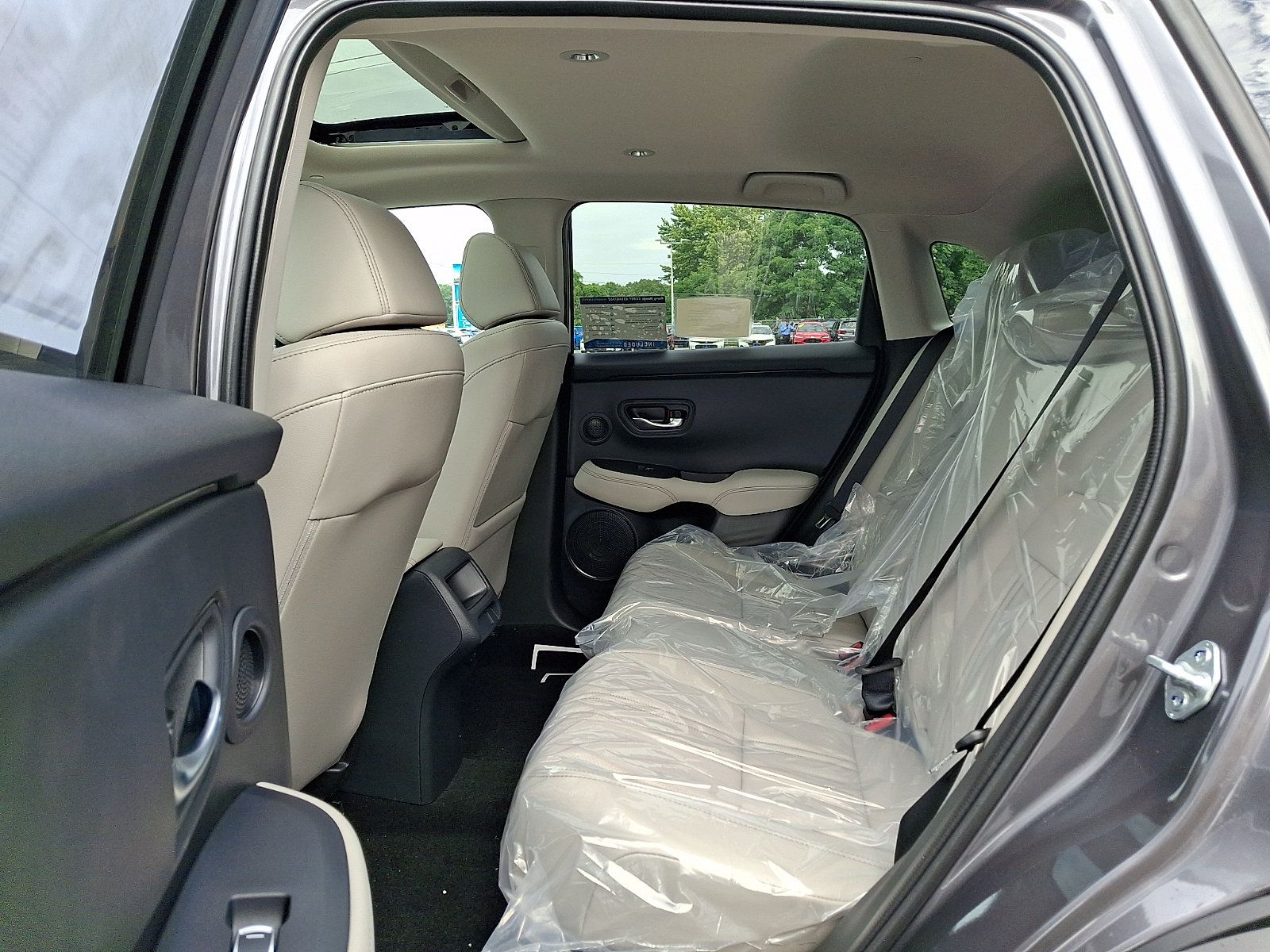 New 2027 Honda HR-V EX-L image 5