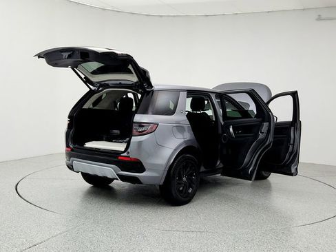 Used 2025 Land Rover Discovery Sport S image 11