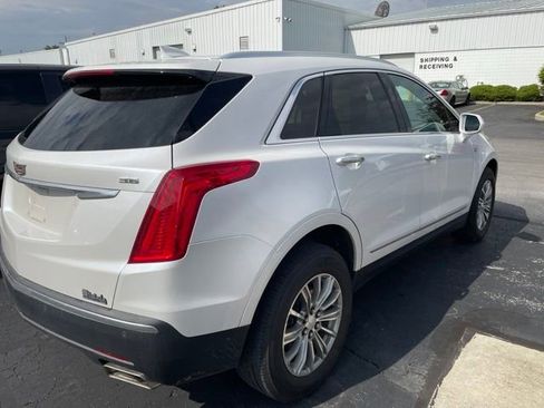 Used 2017 Cadillac XT5 Luxury w/ Advanced Security Package FWD image 11