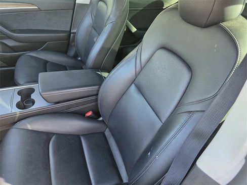 Used 2022 Tesla Model 3 Long Range image 10
