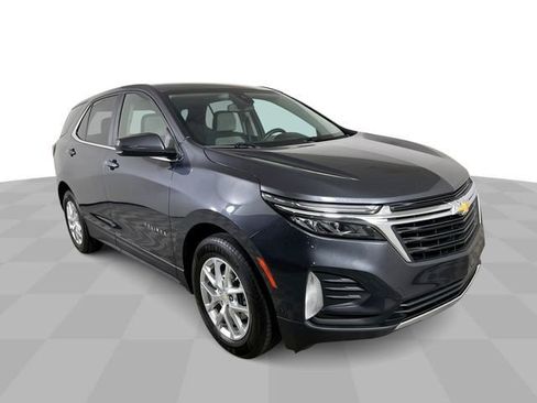 Used 2022 Chevrolet Equinox LT FWD image 2