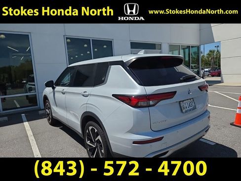 Used 2023 Mitsubishi Outlander SE FWD image 6