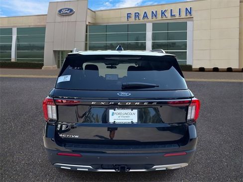 New 2025 Ford Explorer Active w/ Active Comfort Package image 6