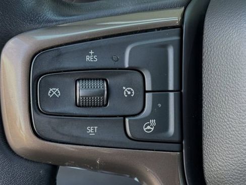 Used 2022 Chevrolet Silverado 1500 High Country w/ Z71 Off-Road Package image 37