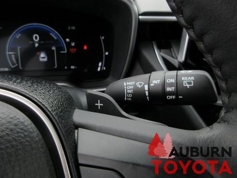 Certified 2024 Toyota Corolla Cross XSE image 17