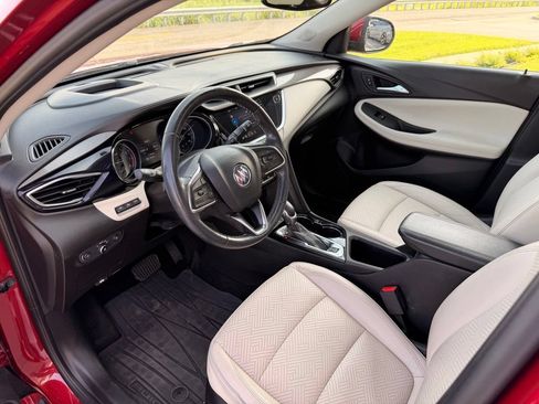 Used 2020 Buick Encore GX Essence w/ Experience Buick Package FWD image 35