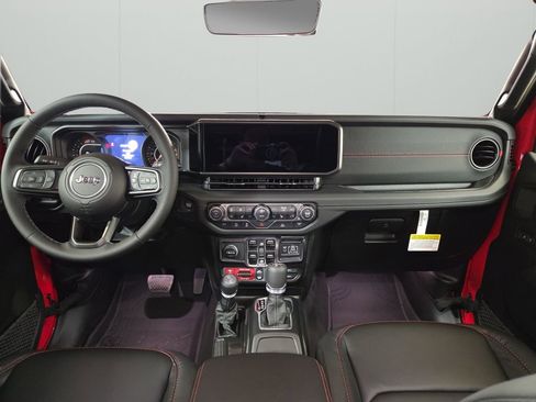 New 2026 Jeep Wrangler Unlimited Rubicon AWD/4WD image 16