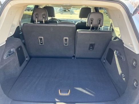 Used 2020 Buick Envision Essence w/ Experience Buick Package image 16